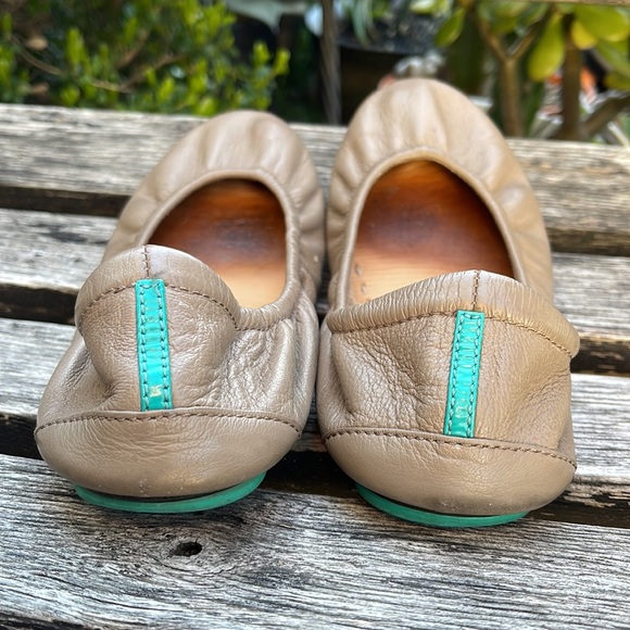 TIEKS  Taupe Ballet Flats women’s size 8 - Picture 5 of 16